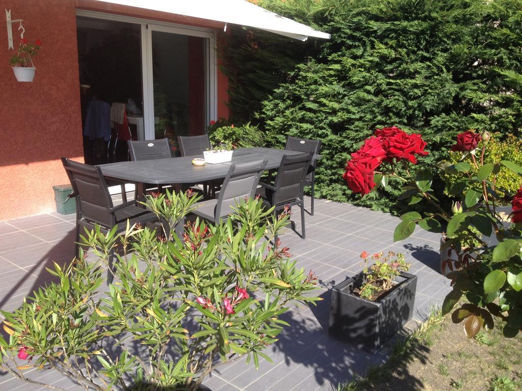 Chambre D'Hotes L'Amaryllis Cournon-d'Auvergne Kültér fotó